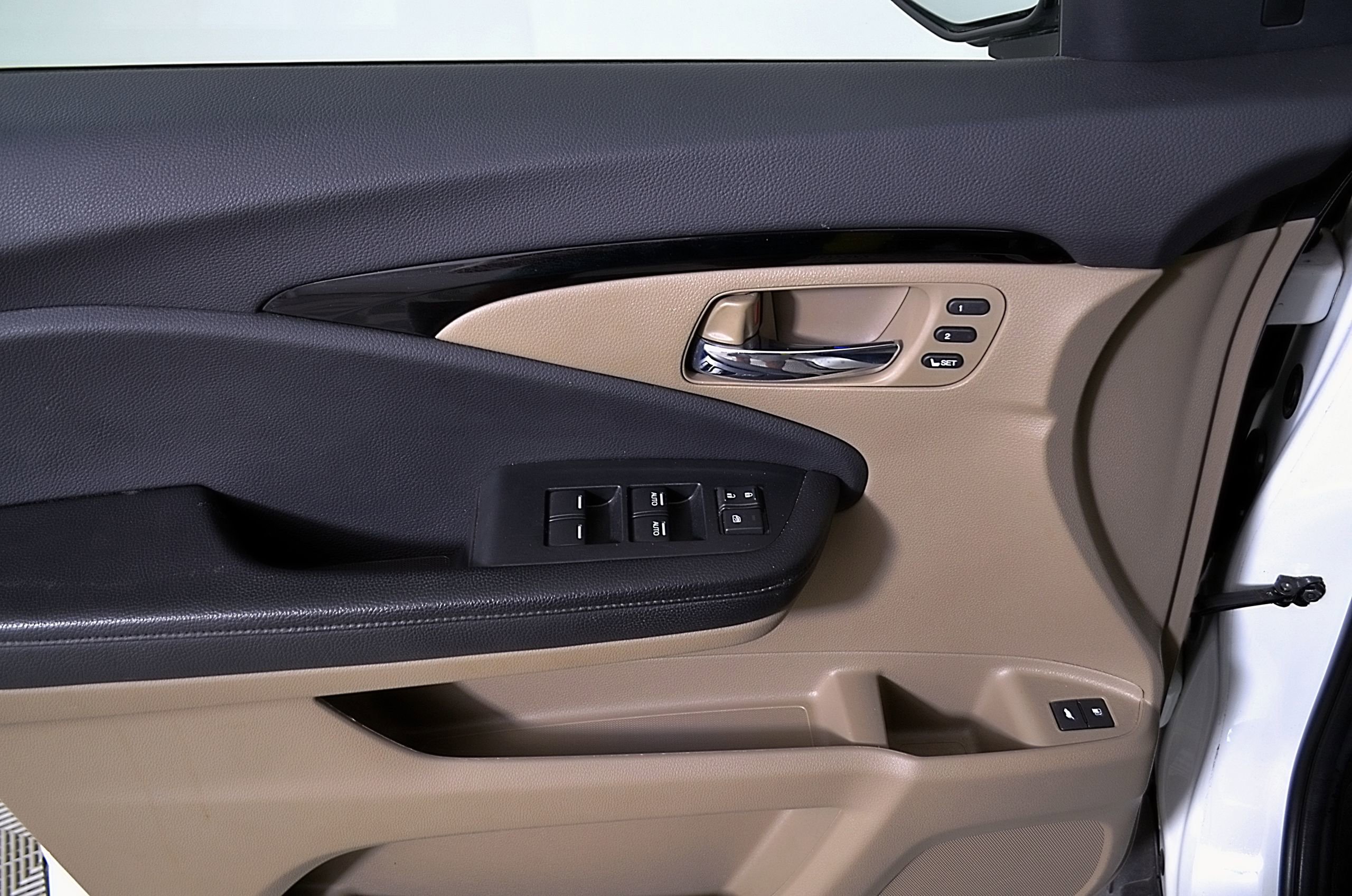 Used 2020 Honda Pilot Touring image 20