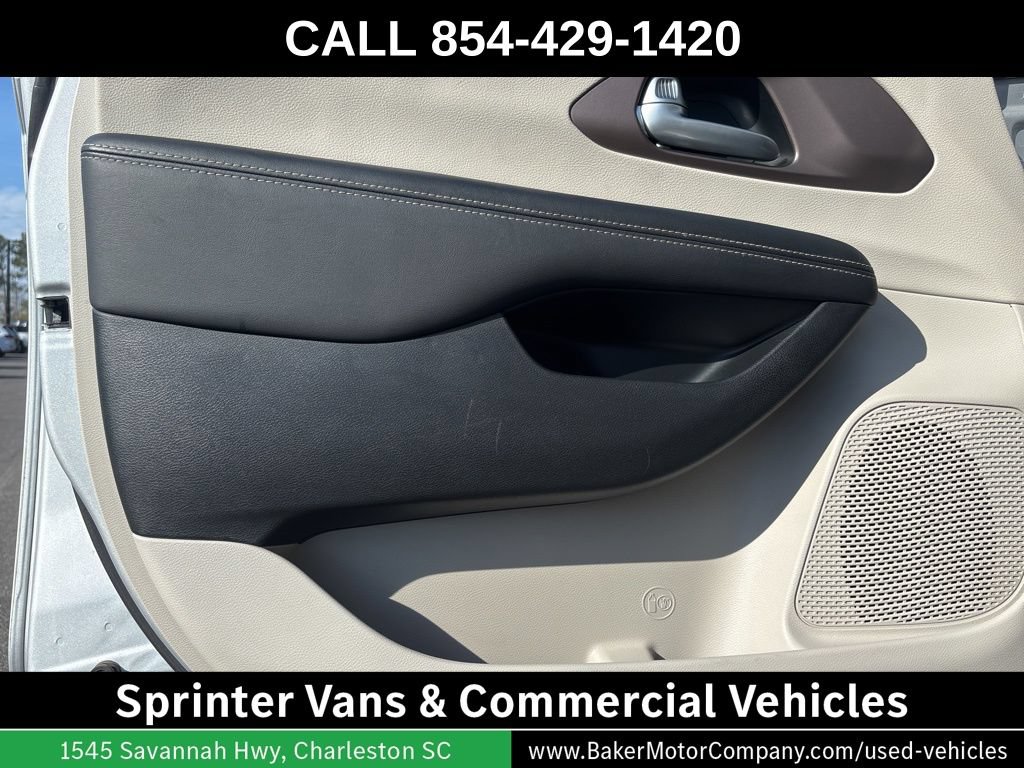 Used 2024 Chrysler Voyager LX FWD image 41