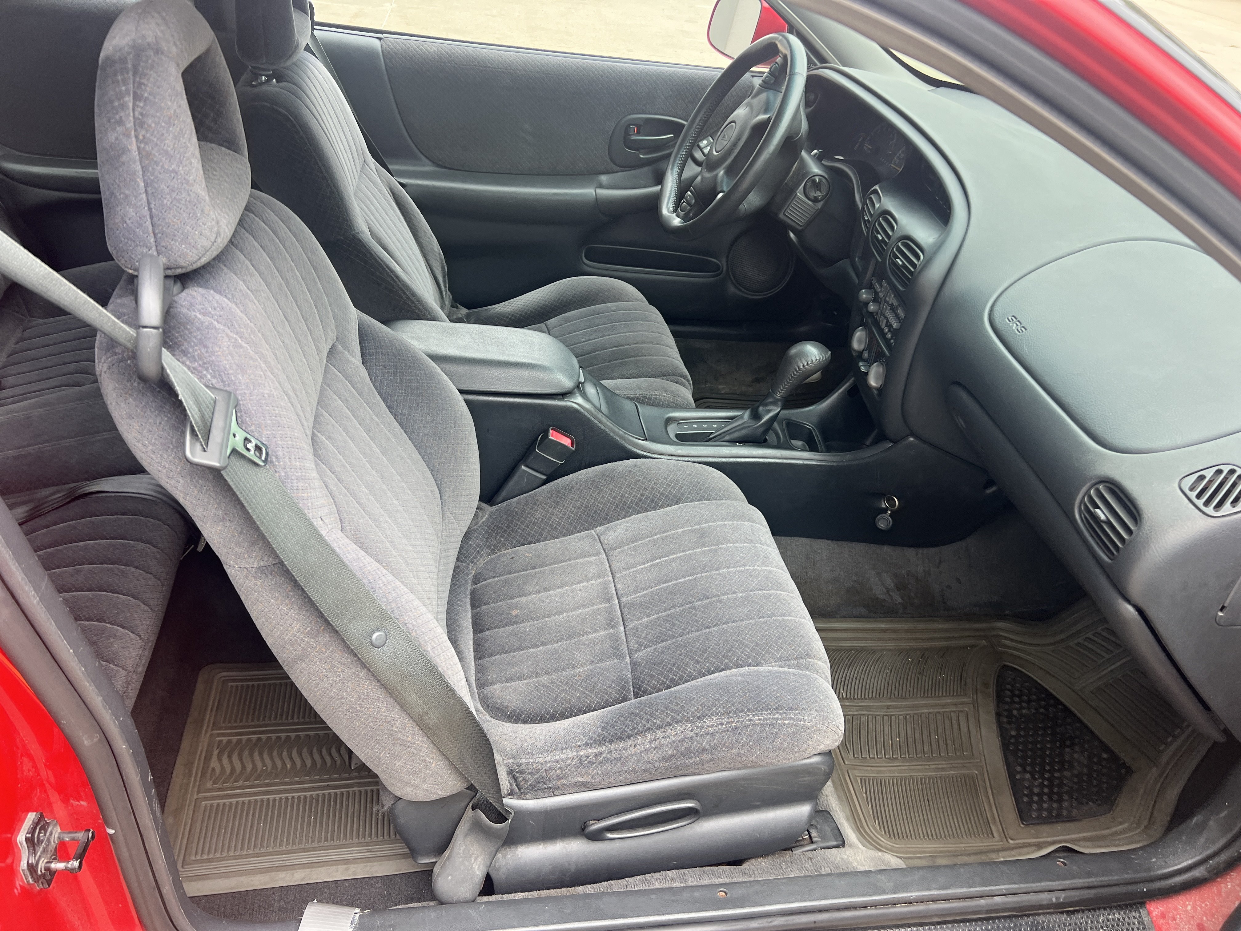 Used 2001 Pontiac Grand Prix GT w/ Opt Pkg 1 FWD image 2