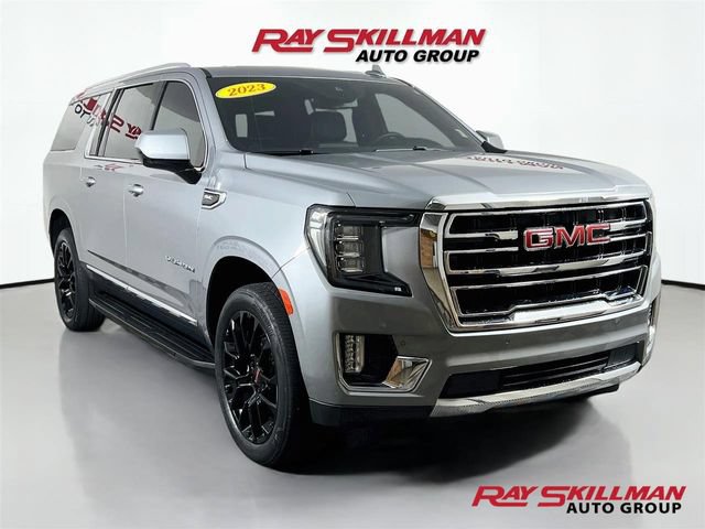 Used 2023 GMC Yukon XL SLT AWD/4WD image 1