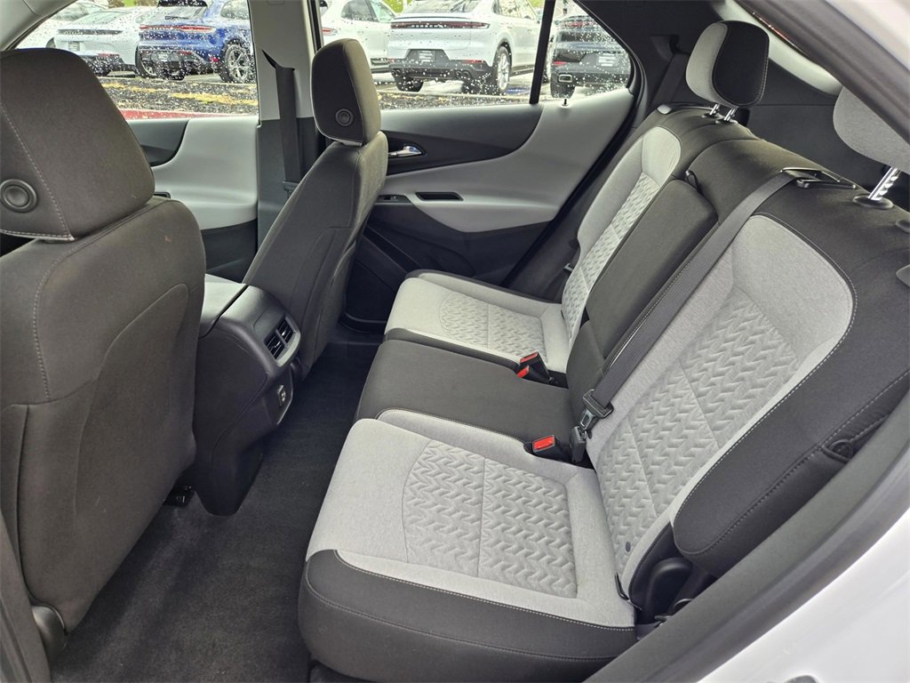 Used 2023 Chevrolet Equinox LS image 10