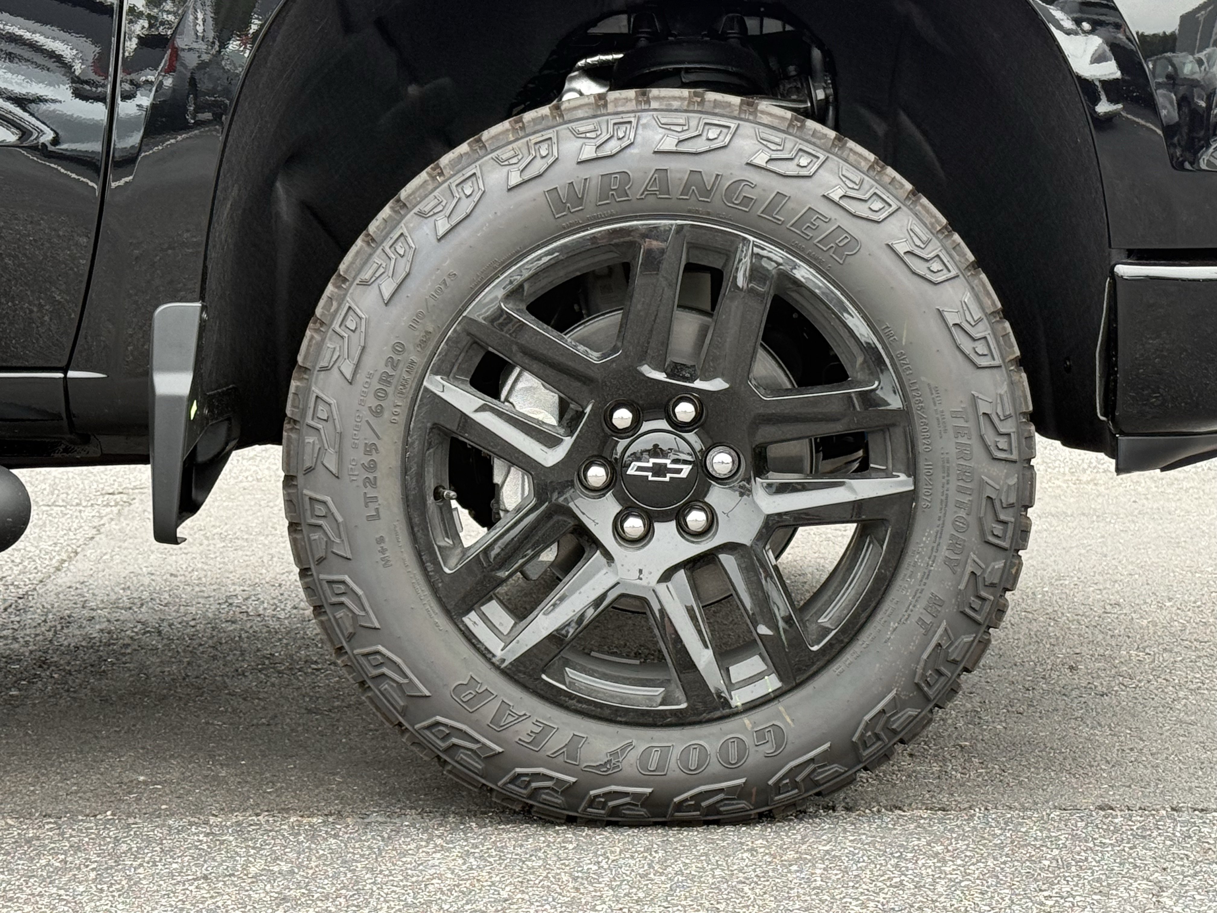 New 2026 Chevrolet Silverado 1500 Custom Trail Boss w/ Dark Appearance Package AWD/4WD image 13