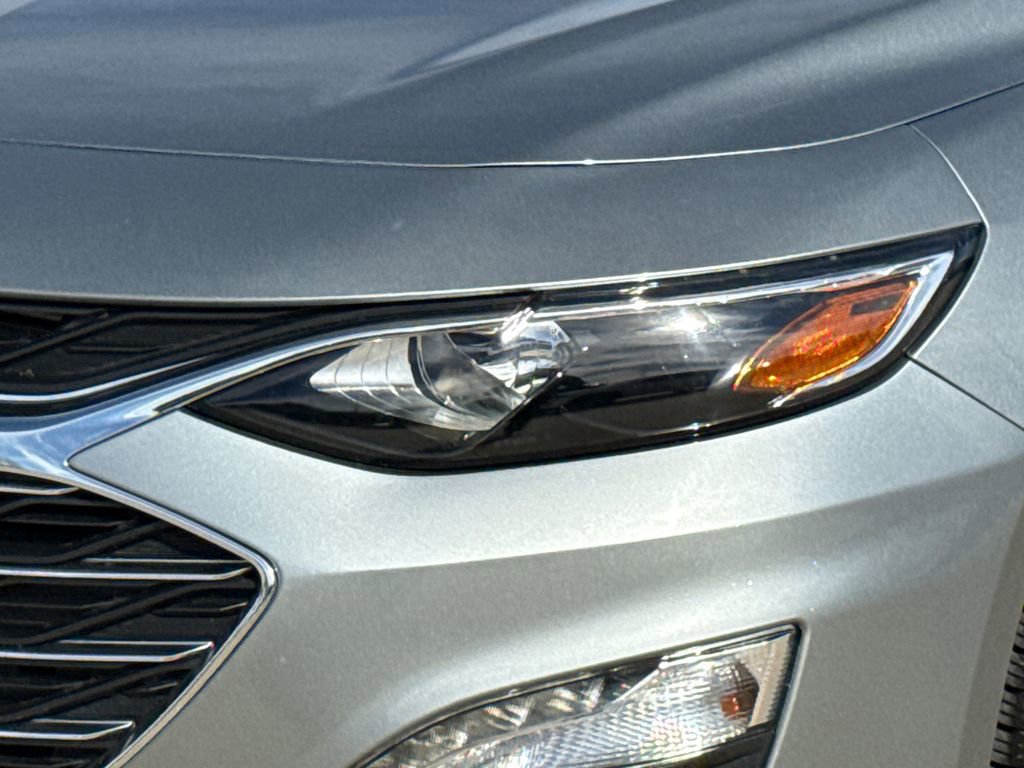 Used 2024 Chevrolet Malibu LT image 4