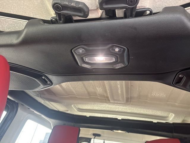Used 2018 Jeep Wrangler Unlimited Sport S image 29