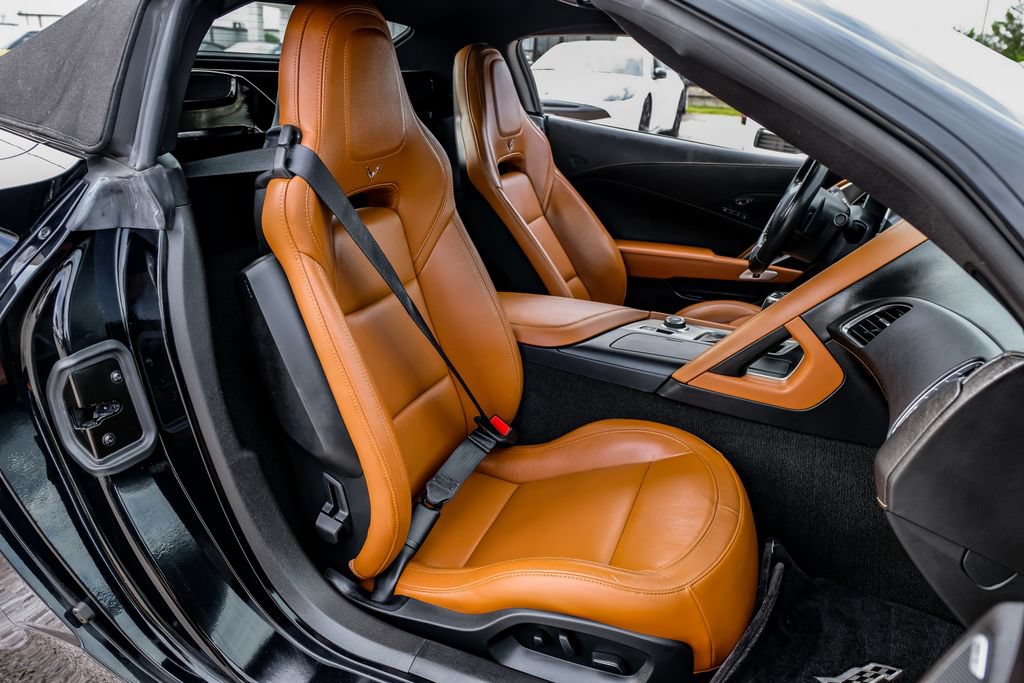 Used 2018 Chevrolet Corvette Stingray Convertible Z51 2LT RWD image 39