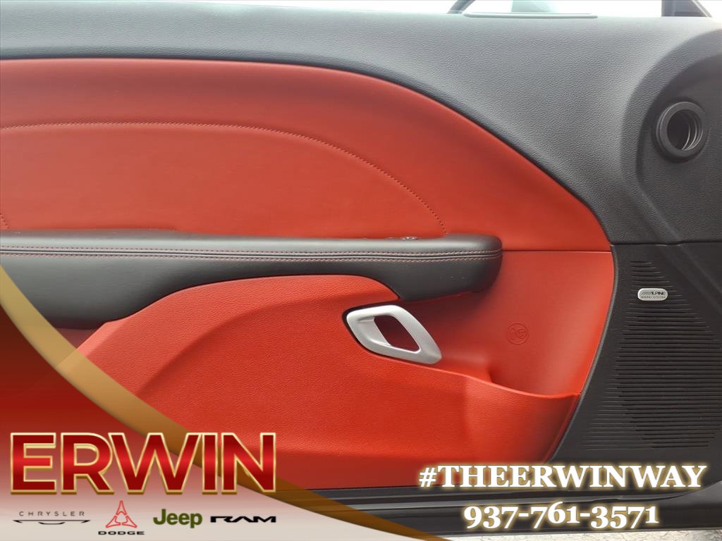 Used 2015 Dodge Challenger R/T Plus image 10