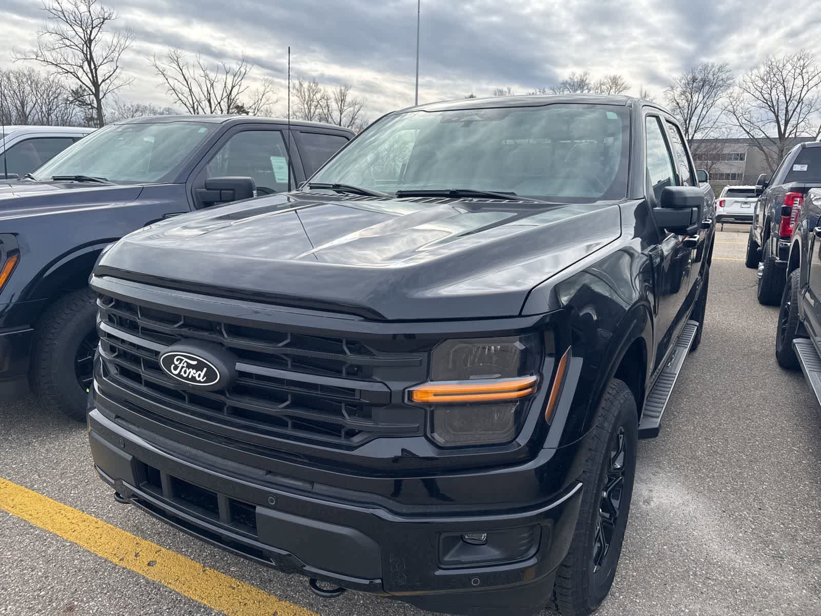New 2026 Ford F150 XLT w/ Equipment Group 302A MID