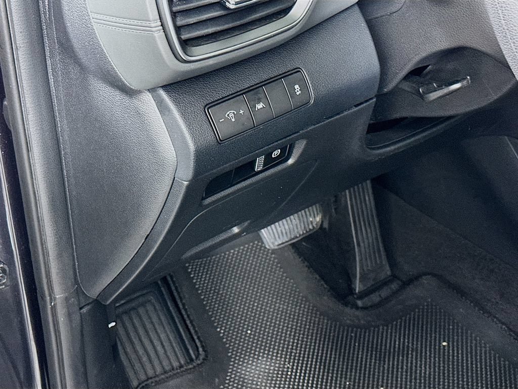 Used 2022 Hyundai Santa Fe SEL FWD image 10