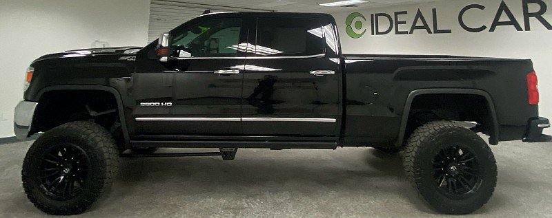 Used 2019 GMC Sierra 2500 SLT w/ Driver Alert Package image 8