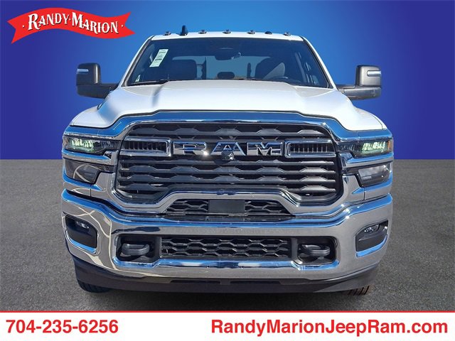 Used 2025 RAM 3500 Tradesman w/ Chrome Appearance Group video 2
