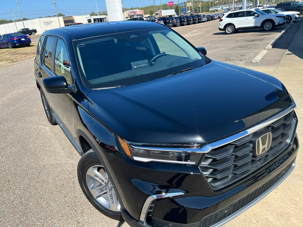 New 2025 Honda Pilot EX-L image 3