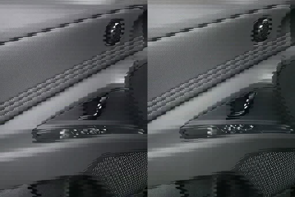 New 2026 Hyundai Elantra SEL Sport Premium image 18