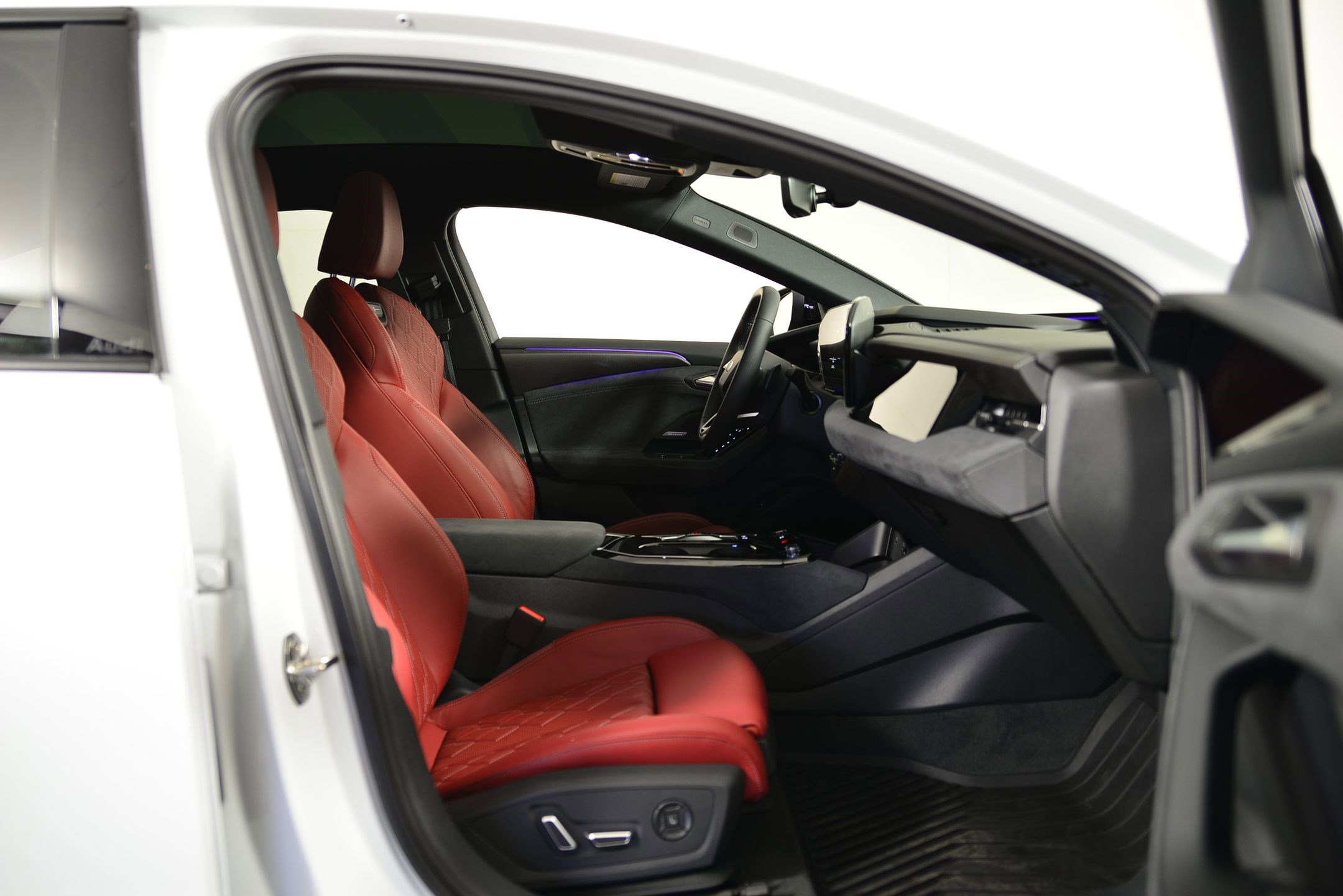 New 2025 Audi S6 e-tron Premium Plus image 20