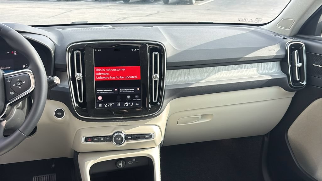 New 2026 Volvo XC40 B5 Plus w/ Climate Package AWD/4WD image 8