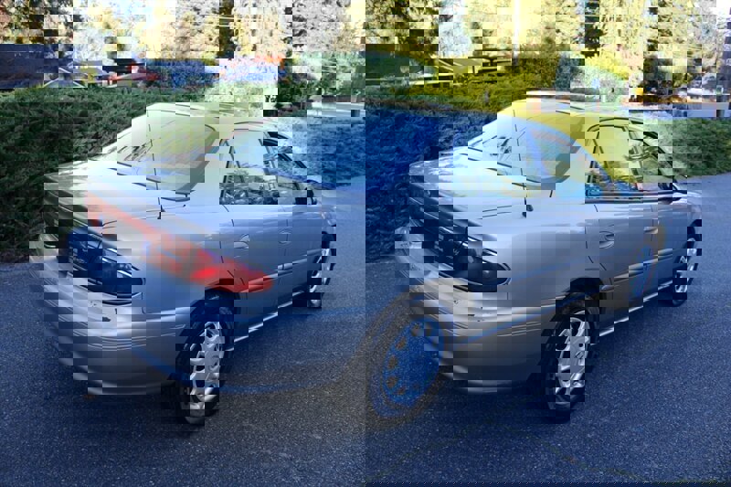 Used 2003 Buick Century Custom image 3