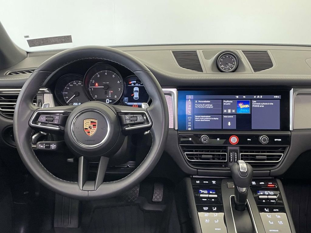 Certified 2023 Porsche Macan image 26