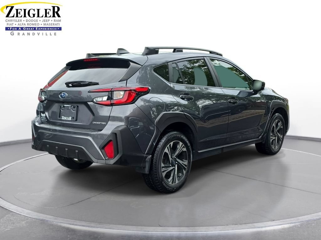Used 2024 Subaru Crosstrek 2.0i Premium AWD/4WD image 5