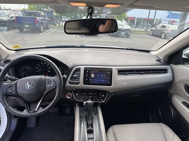 Used 2017 Honda HR-V EX-L image 18