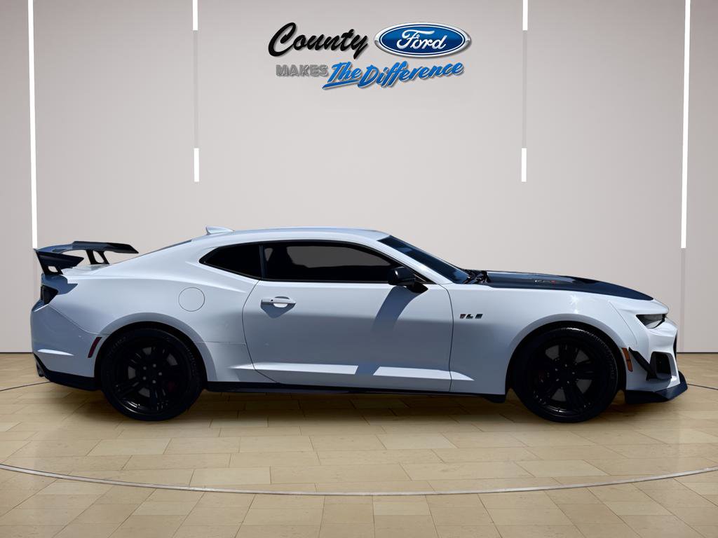 Used 2020 Chevrolet Camaro ZL1 RWD image 3