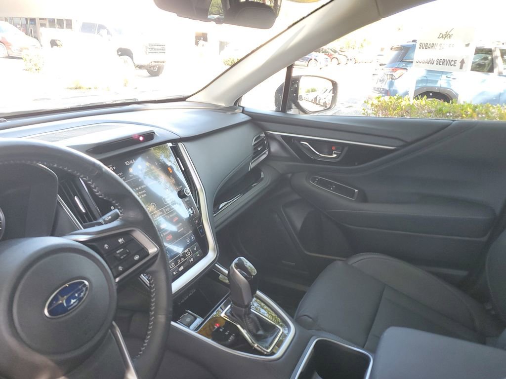 Used 2023 Subaru Outback Limited image 22