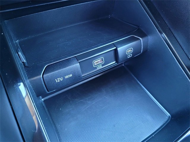 Used 2024 Kia Telluride LX image 13