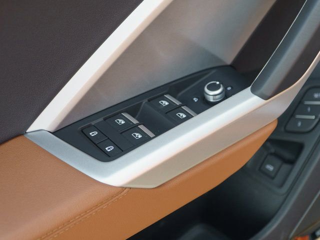 Certified 2025 Audi Q3 2.0T Premium Plus w/ Premium Plus Package image 16