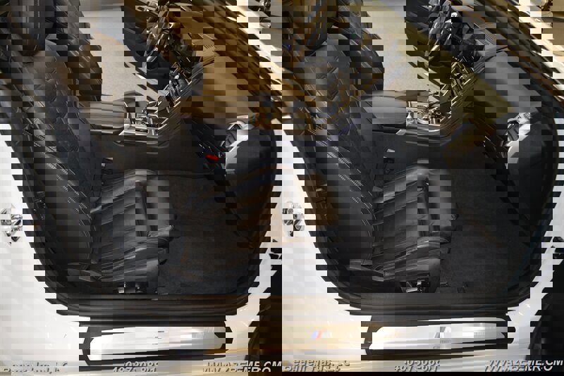 Used 2022 BMW 840i Convertible w/ Driving Assistance Package image 17