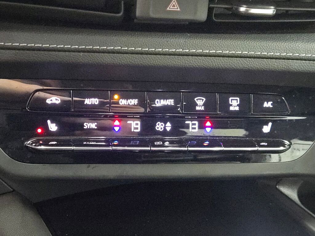 Used 2023 Buick Envision Preferred image 27