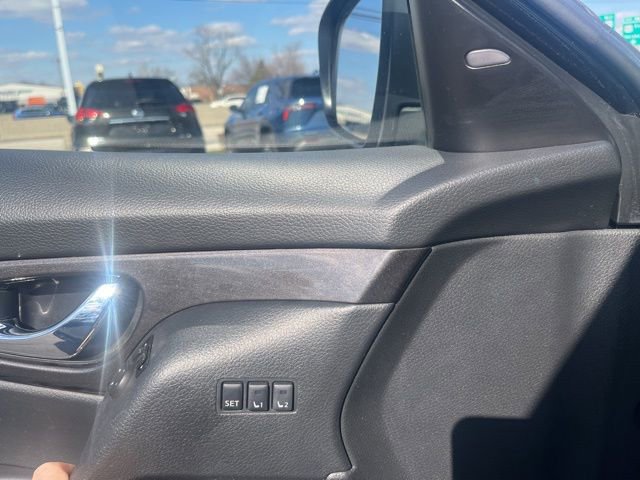 Certified 2019 Nissan Rogue SV w/ Premium Package image 12