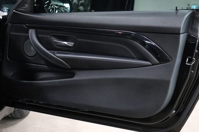 Used 2018 BMW M4 Coupe RWD image 20