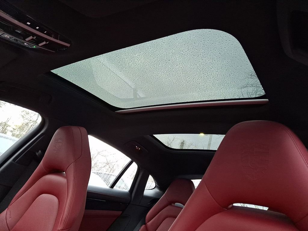 Used 2023 Porsche Panamera 4 w/ Premium Package image 13