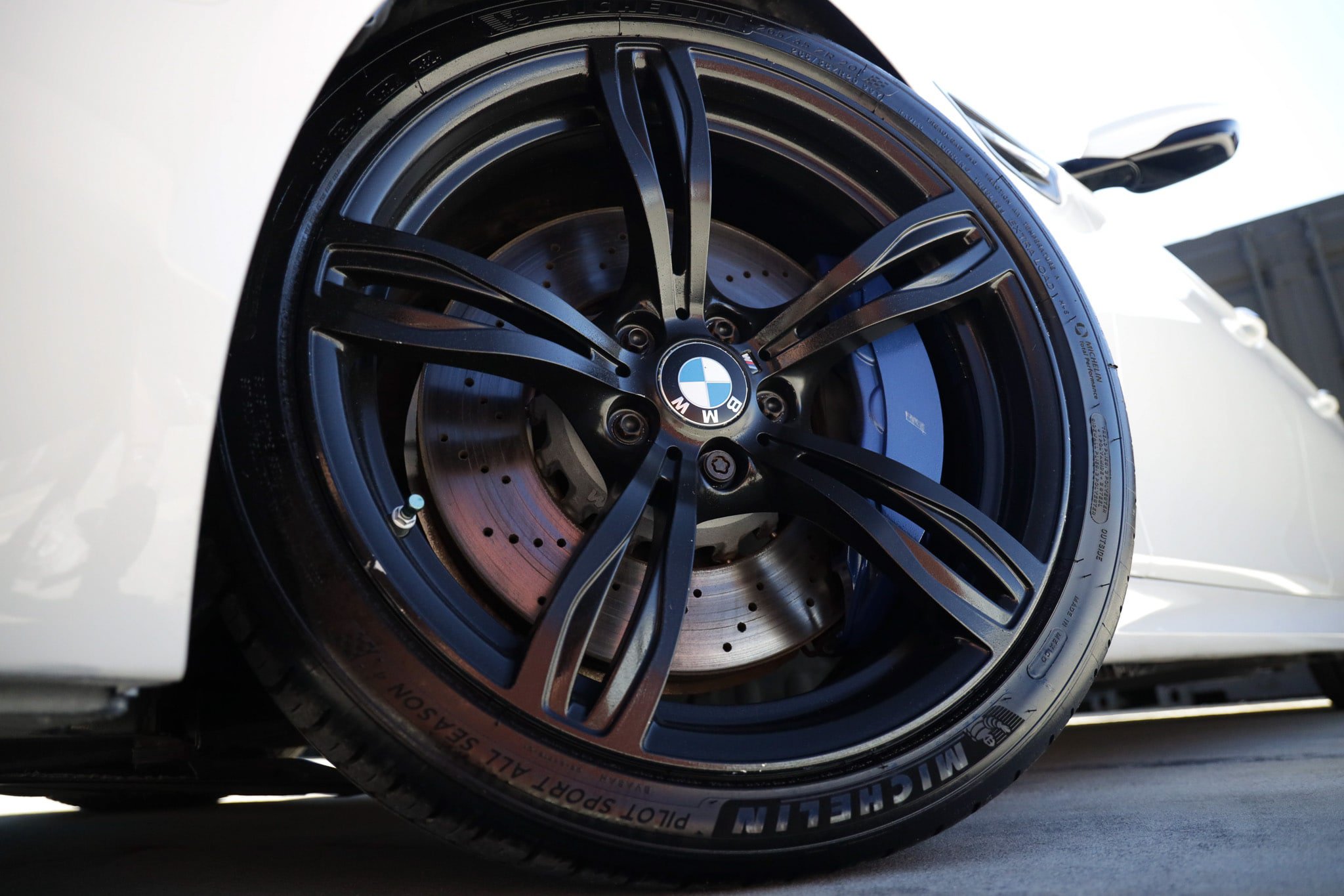 Used 2016 BMW M5 RWD image 36