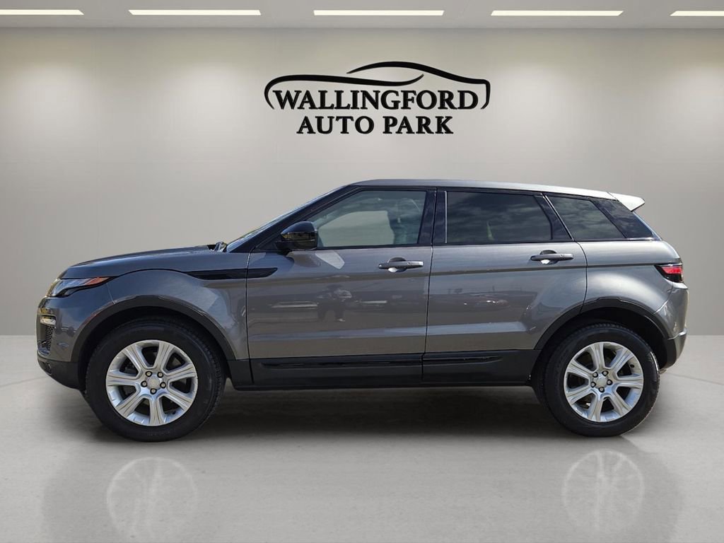 Used 2019 Land Rover Range Rover Evoque SE image 7