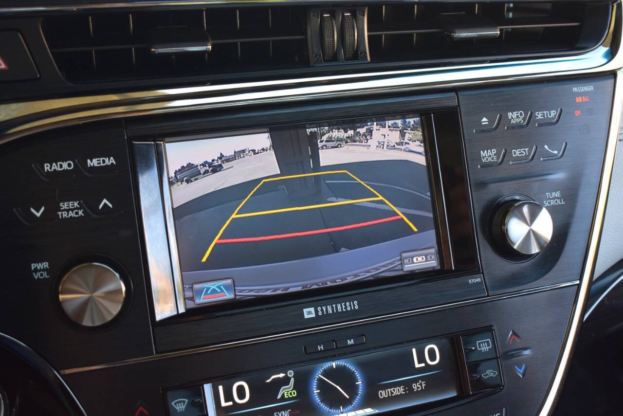 Used 2014 Toyota Avalon Limited w/ Technology Package FWD image 29