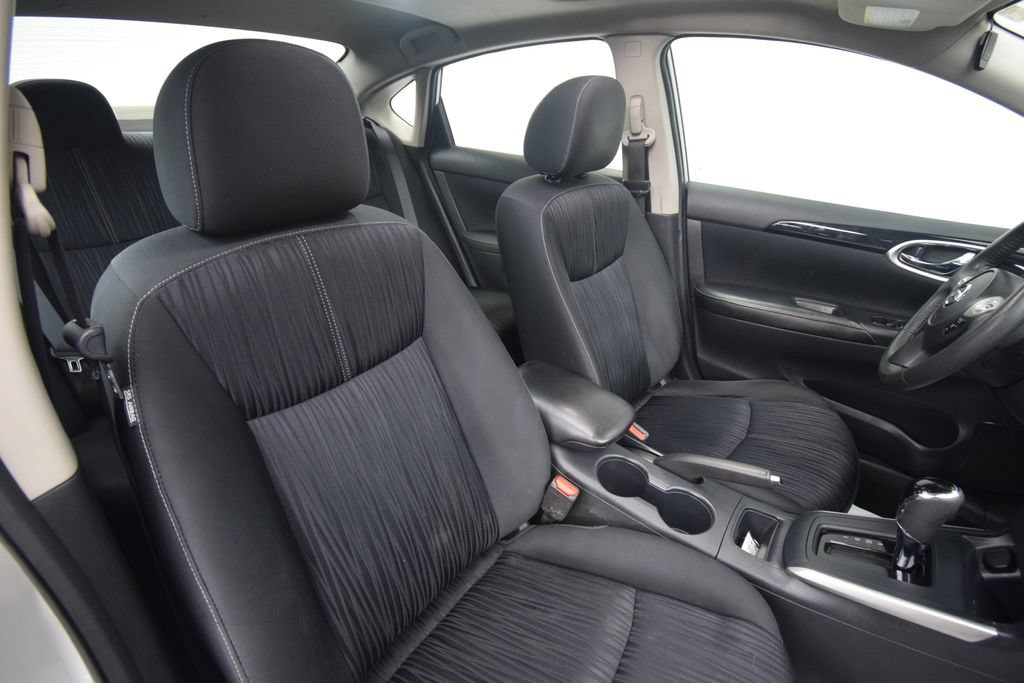 Used 2018 Nissan Sentra SV w/ Premium Package (P01) FWD image 16