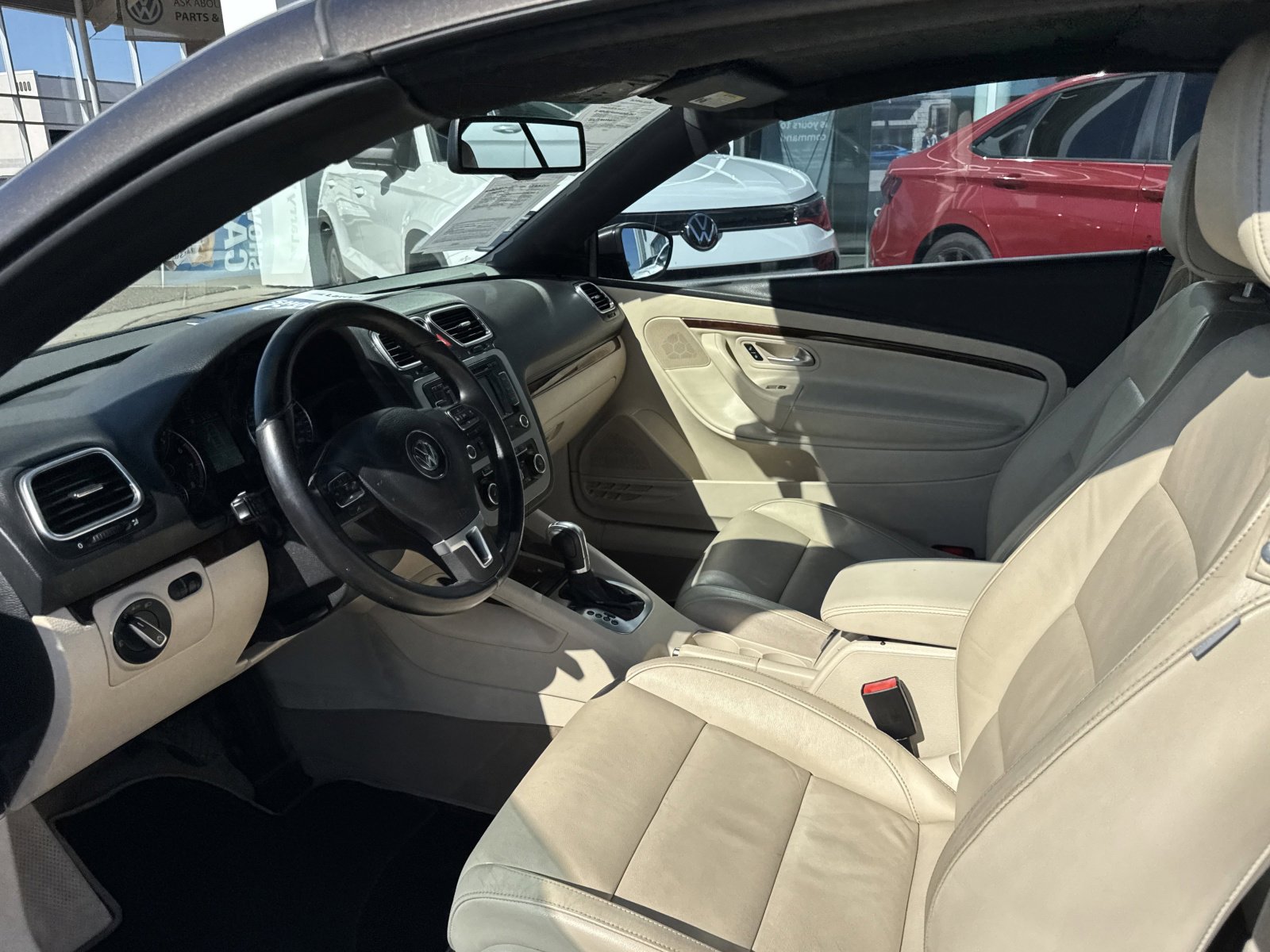 Used 2012 Volkswagen Eos Lux image 11