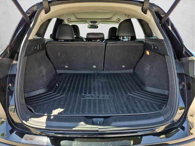 Used 2019 INFINITI QX50 Luxe w/ Navigation Package FWD image 6