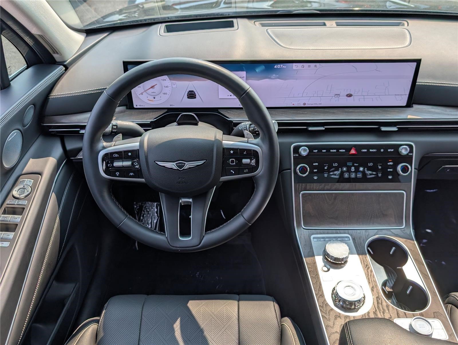 Used 2025 Genesis GV80 2.5T Prestige AWD/4WD image 17