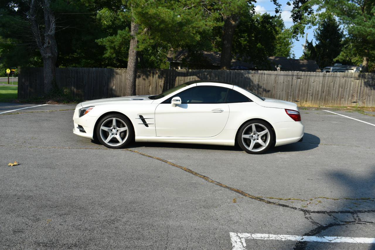 Used 2016 Mercedes-Benz SL 550 image 7
