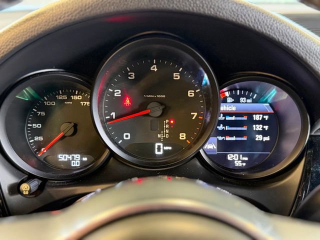 Used 2018 Porsche Macan Sport Edition AWD/4WD image 25