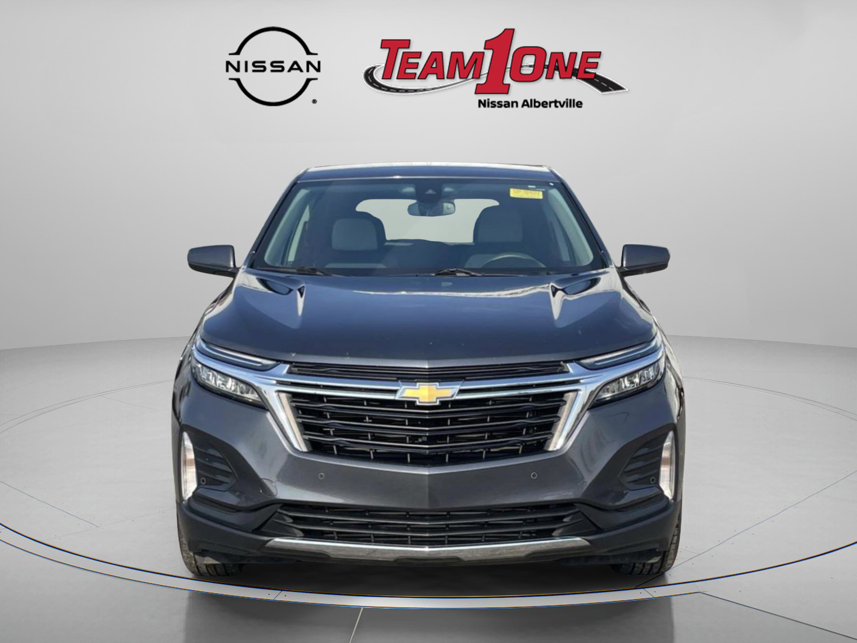 Used 2023 Chevrolet Equinox LT image 2