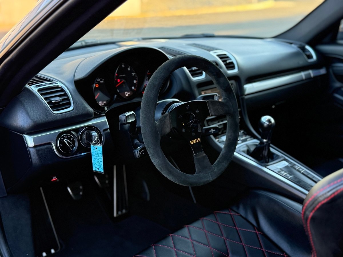 Used 2015 Porsche Cayman RWD image 12