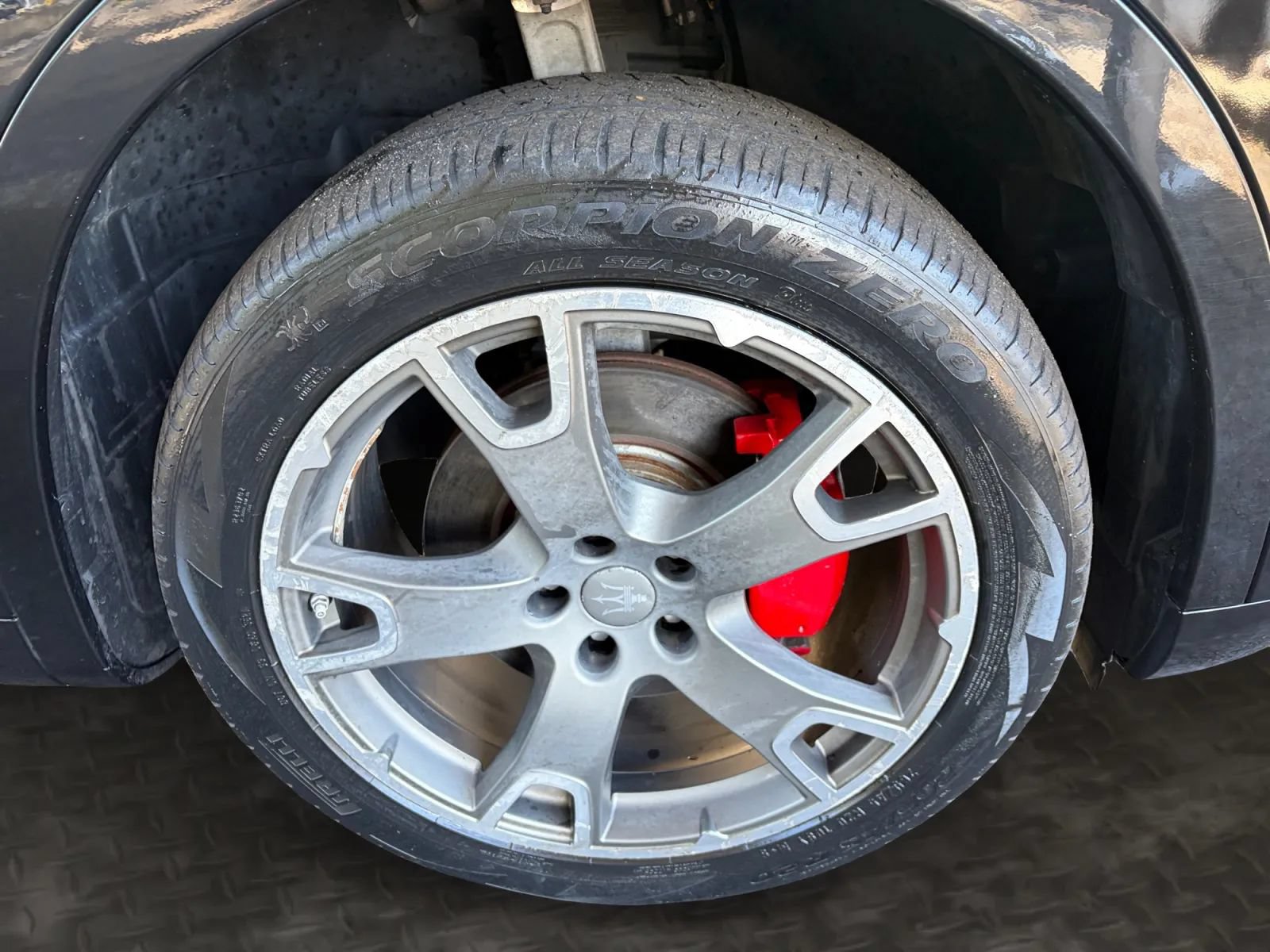Used 2019 Maserati Levante AWD/4WD image 37