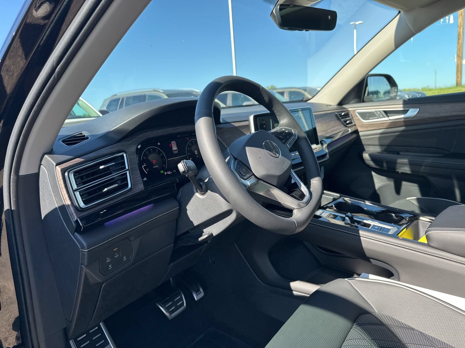 New 2026 Volkswagen Atlas SEL Premium R-Line AWD/4WD image 13