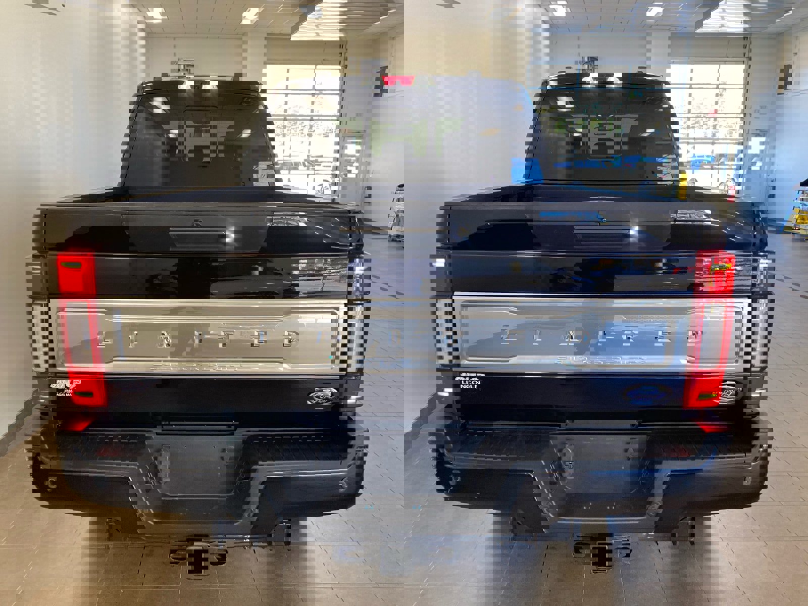 Used 2020 Ford F350 Limited w/ FX4 Off-Road Package image 6