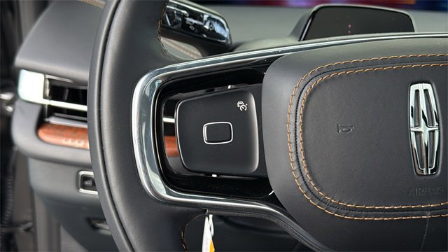New 2026 Lincoln Navigator Black Label image 37