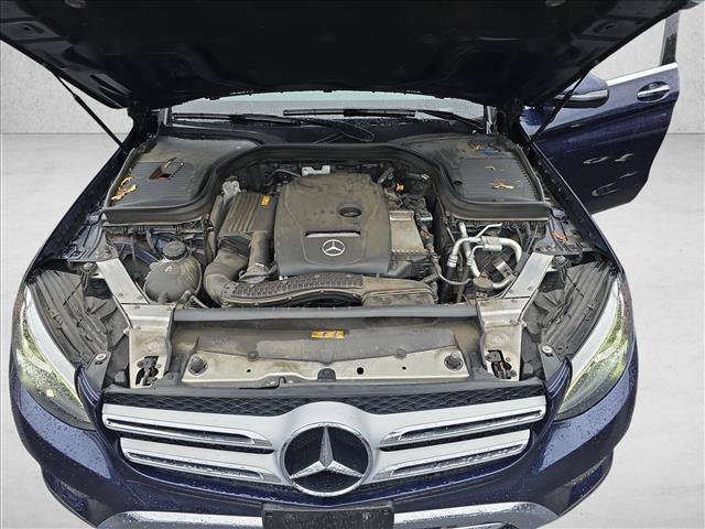 Used 2019 Mercedes-Benz GLC 300 4MATIC image 30