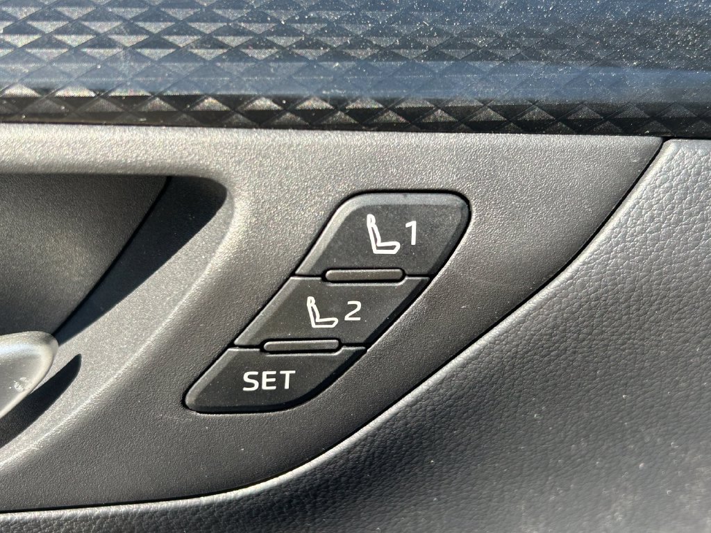 Used 2026 Toyota Grand Highlander AWD Hybrid image 31
