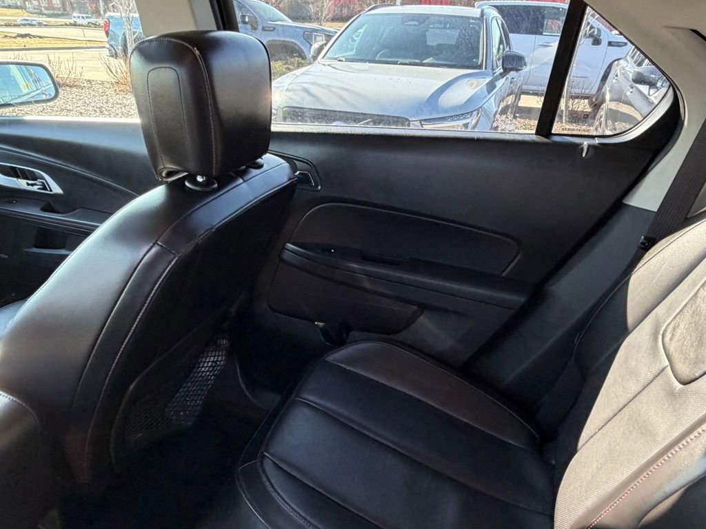 Used 2010 Chevrolet Equinox LT w/ Chrome Appearance Package image 5