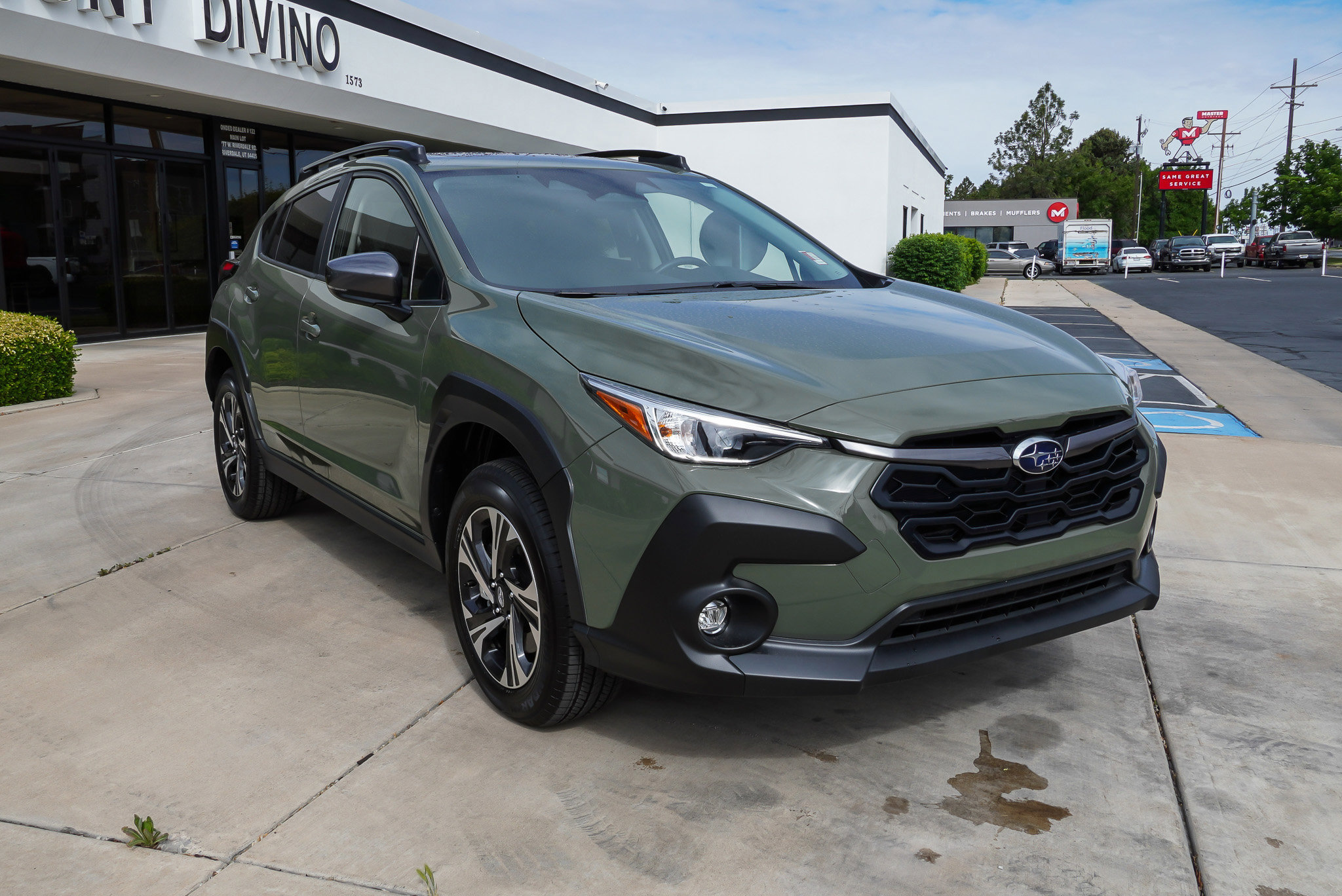 Used 2026 Subaru Crosstrek 2.0i Premium AWD/4WD image 2